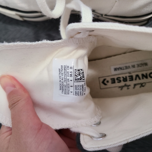 CHUCK TAYLOR 70 PLUS FOUNDATIONAL Women | US 6 | White - Picture 7 of 7